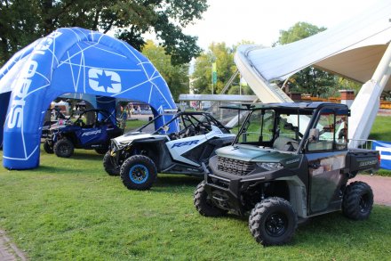 Prezentacja samochodów II GT Festiwalu